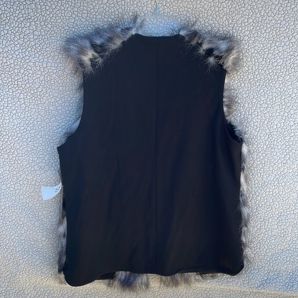 Vince Camuto Faux Fur Vest size Small. - Picture 2 of 5